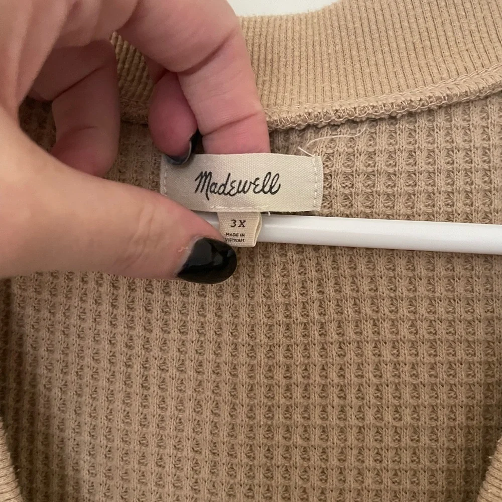 Madewell V-Neck Sweater in Camel - Picture 3 of 5